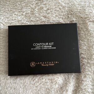 Anastasia Beverly Hills Contour Kit